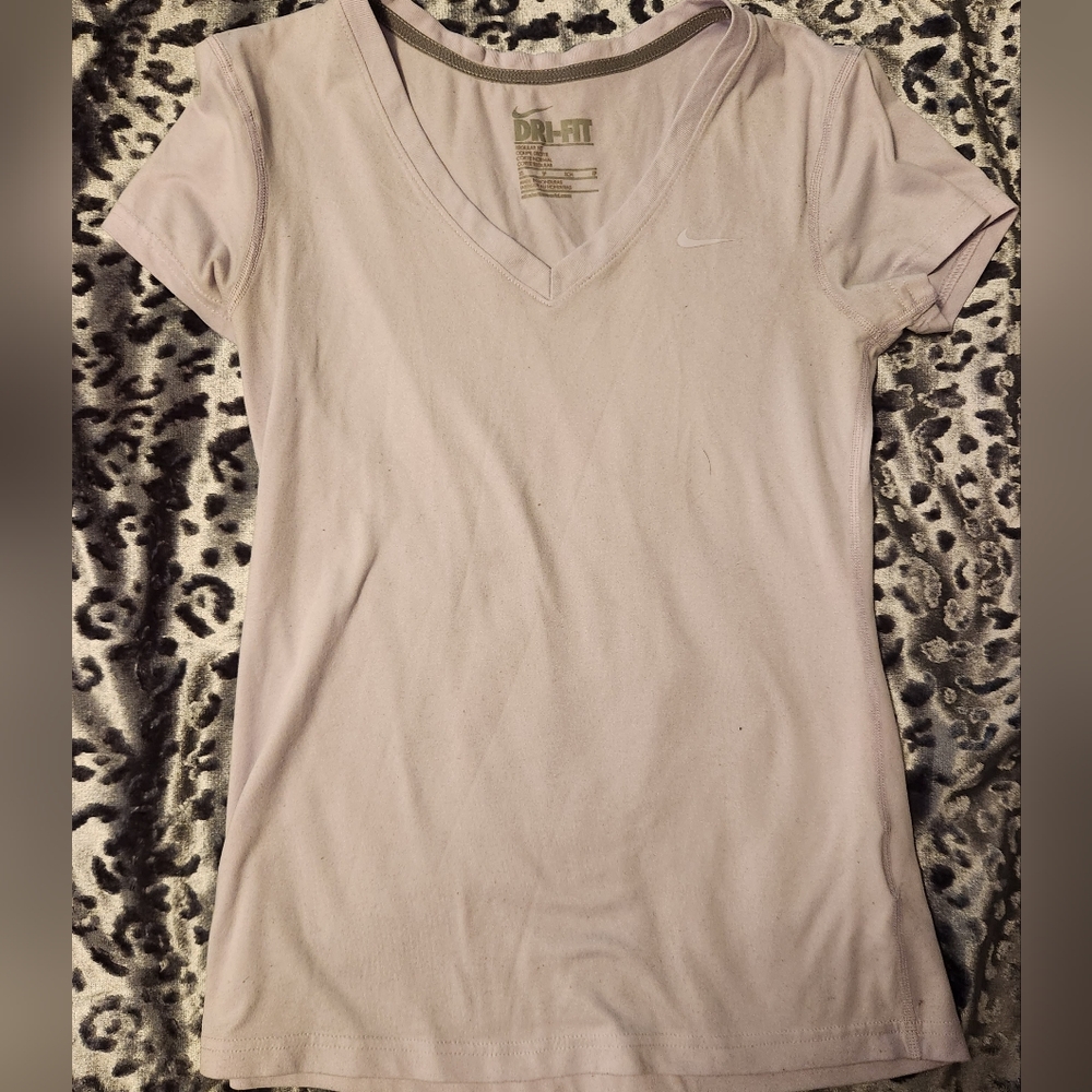 Nike Dri-fit tee size medium